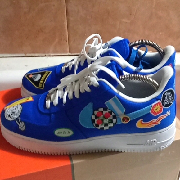 Wmns Air force 1 07 Patches - Picture 1 of 8